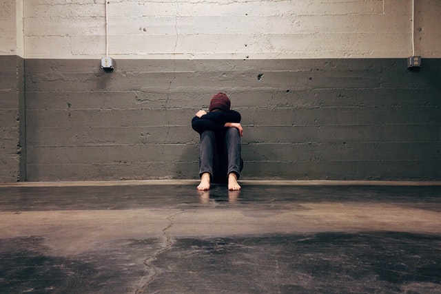Penyebab dan Beberapa Cara Mengatasi Depresi